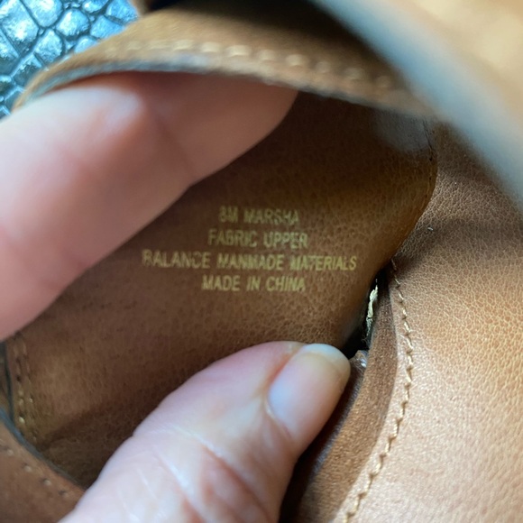 EUC Madeline Stuart espadrille wedge heel sandals - Picture 6 of 16